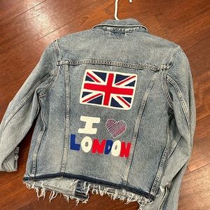 Special edition Levi’s jean jacket “I heart London” not available in stores